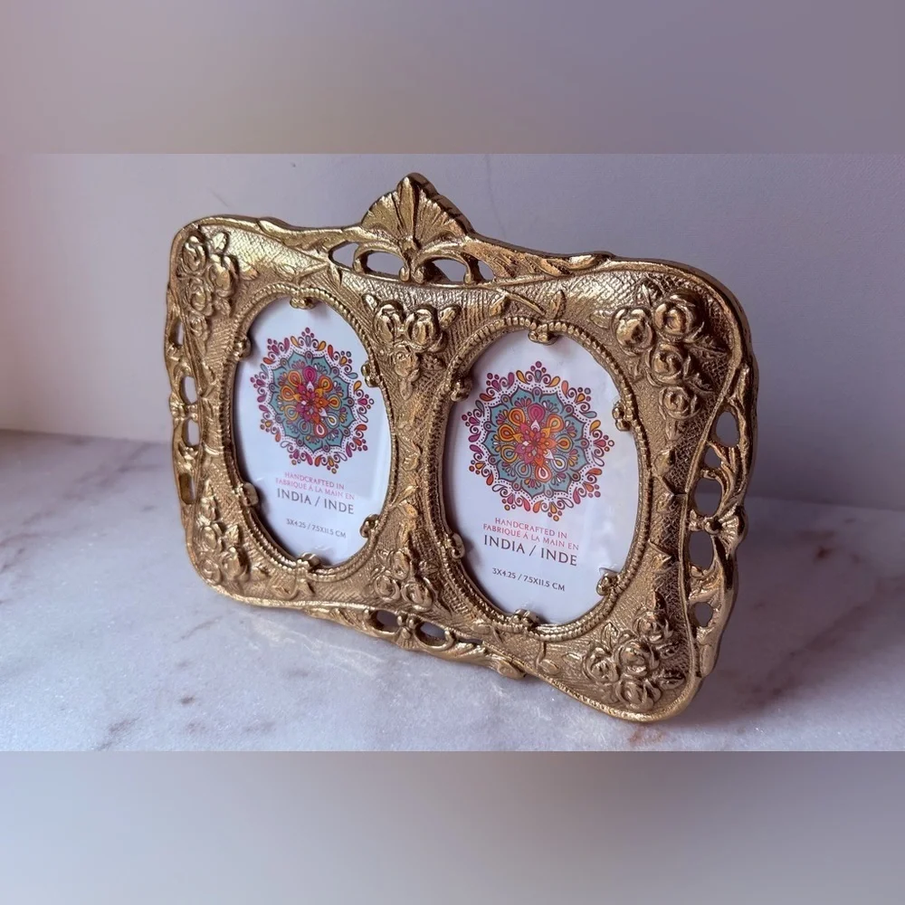 Gold Double Oval Ornate Photo Frame - Handcrafted Home Accent antique style